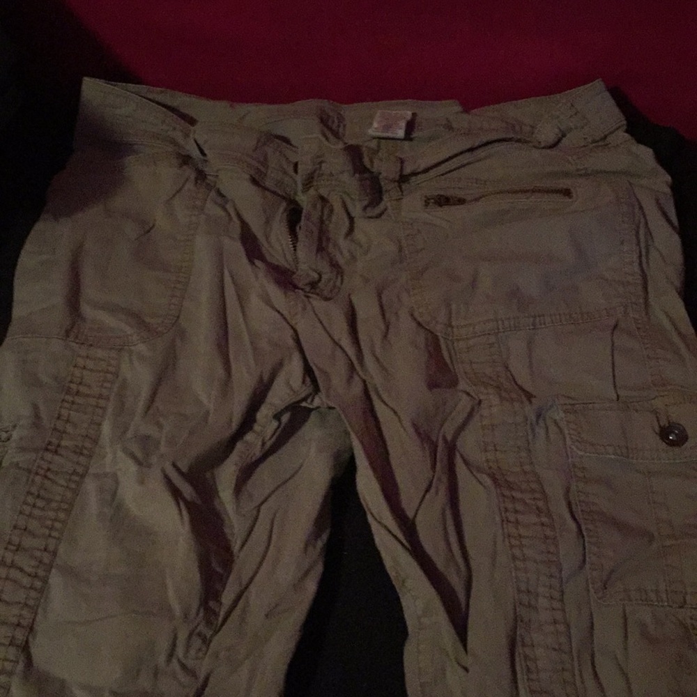 Khaki capris